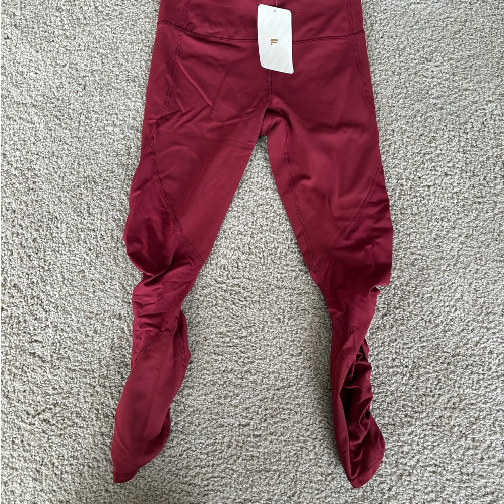 Pureluxe Fabletics Mid-Rise Ruched 7/8 Leggings - Picture 2 of 5
